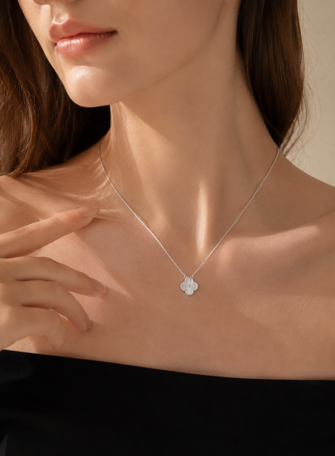 Aylin Clover Necklace