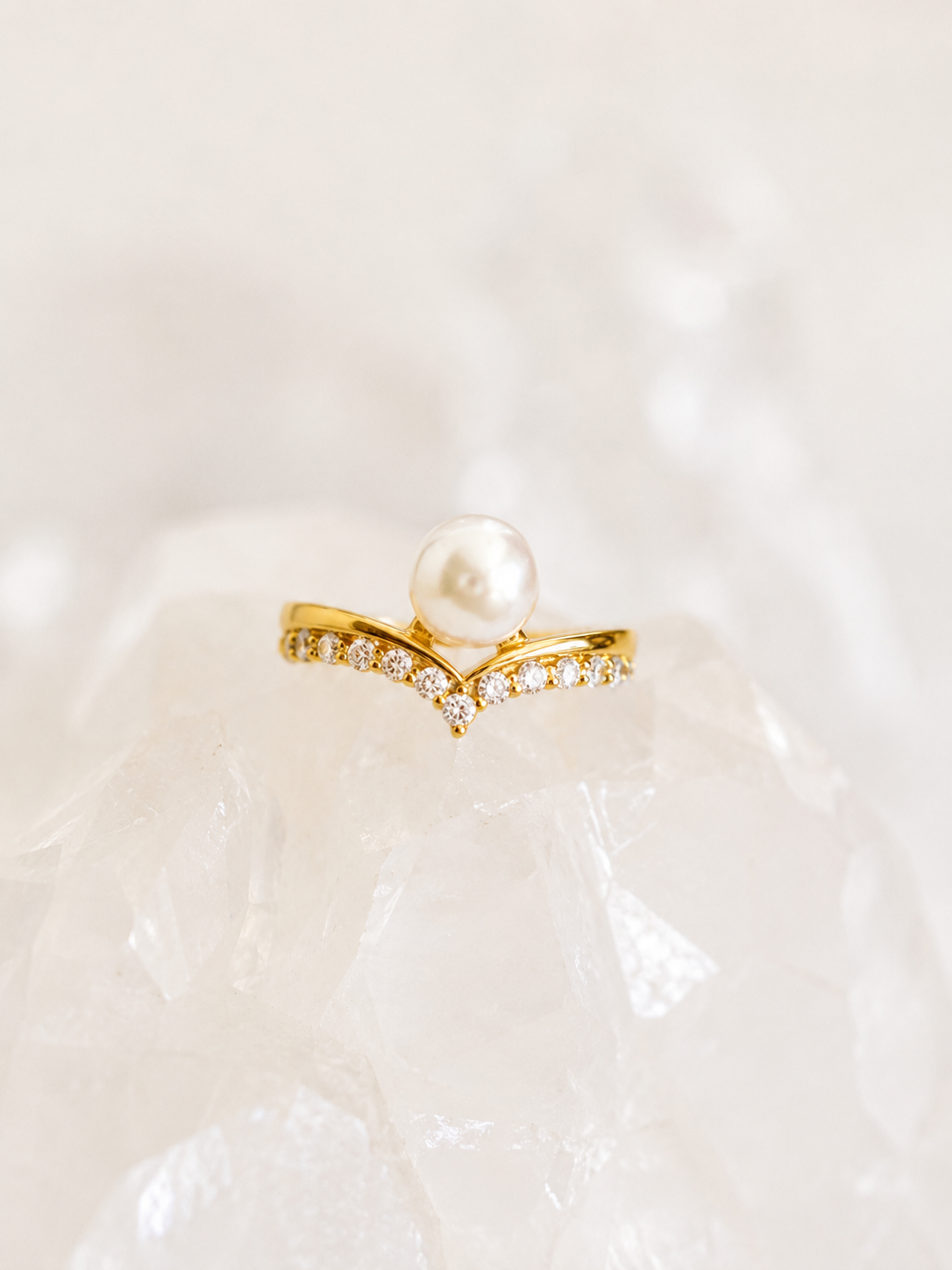 Selene Pearl Ring