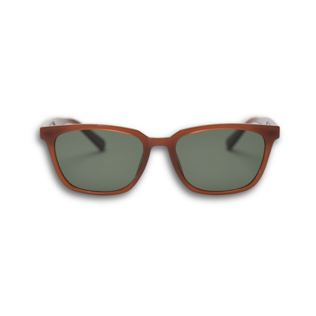 Retro caramel frame sunglasses featuring polarized lenses and 100% UV protection, classic aesthetic eyewear in earthy tones.