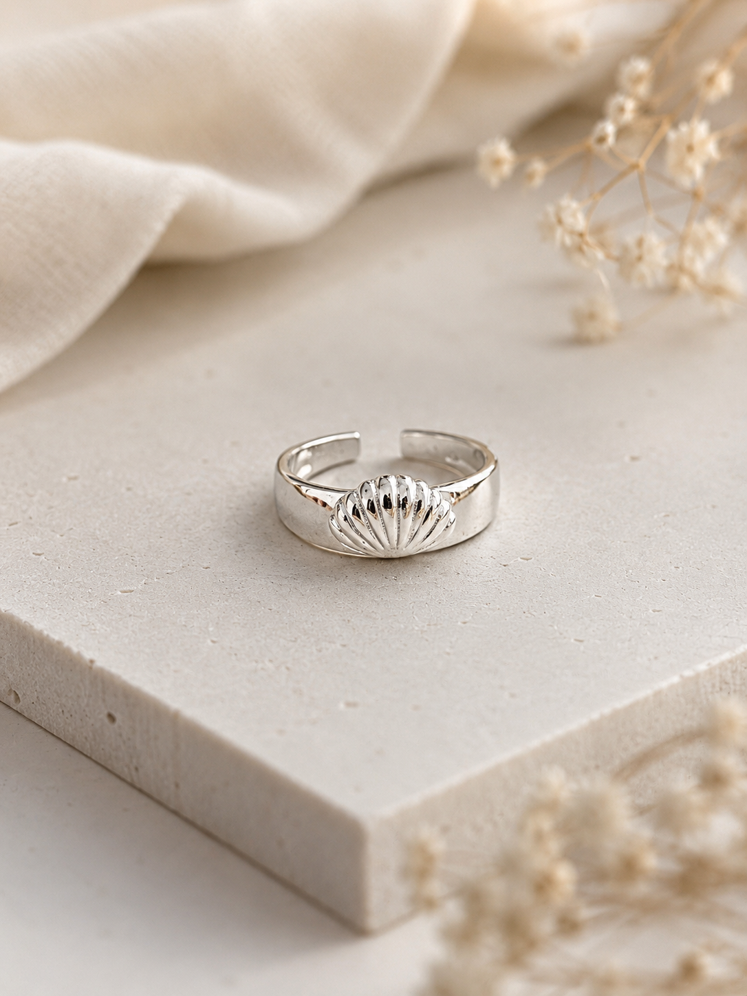 Eden Shell Ring
