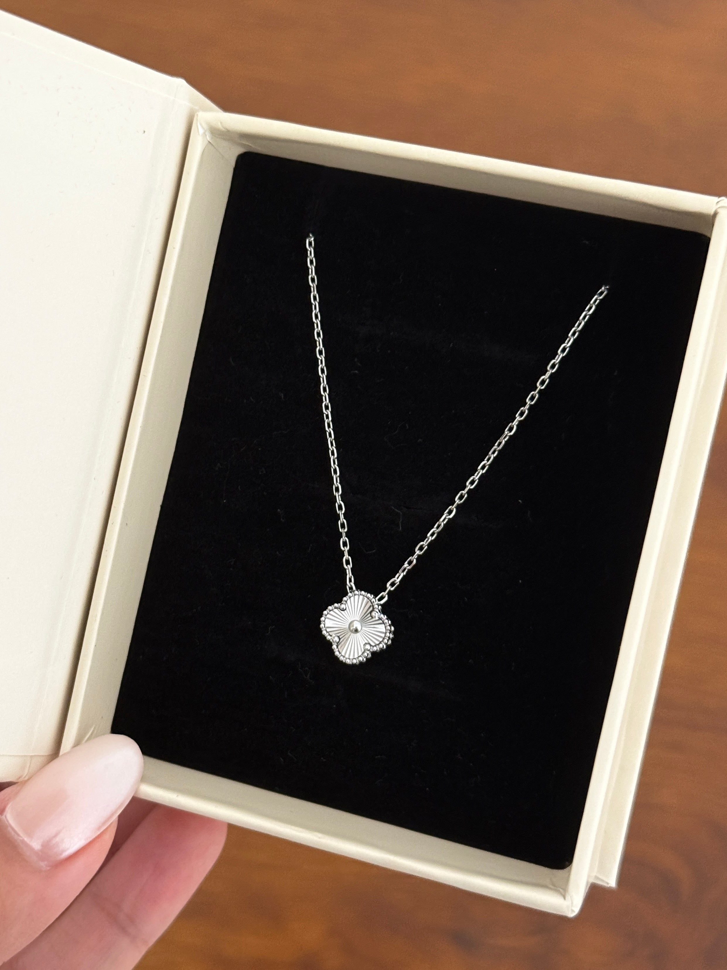 Aylin Necklace (Silver)