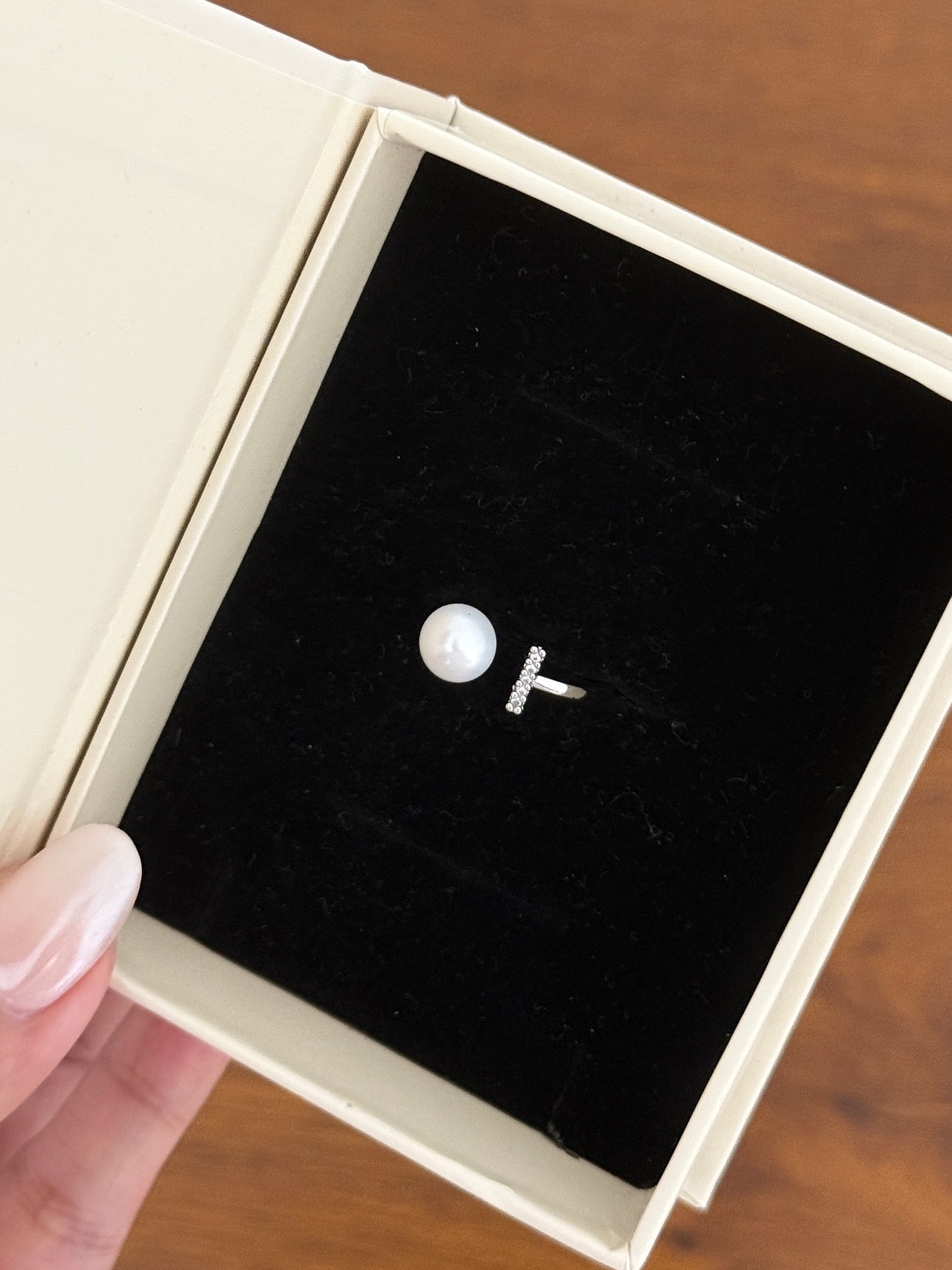 Eliza ring ring