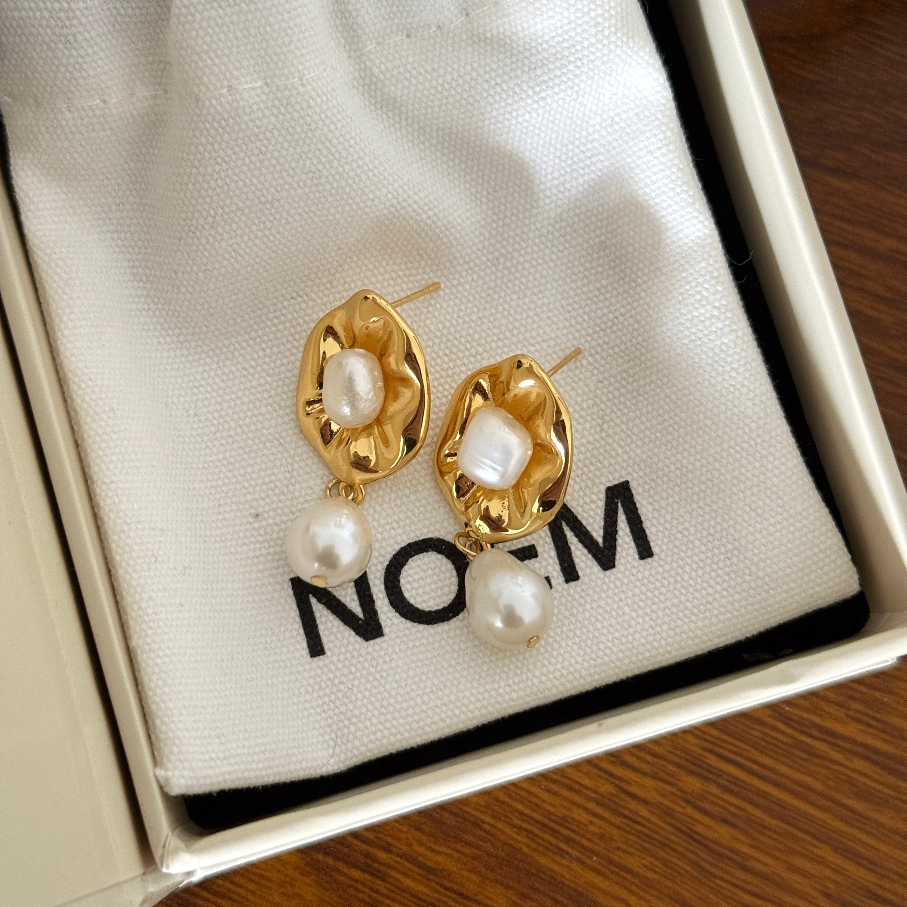 Ximena Pearl Earrings