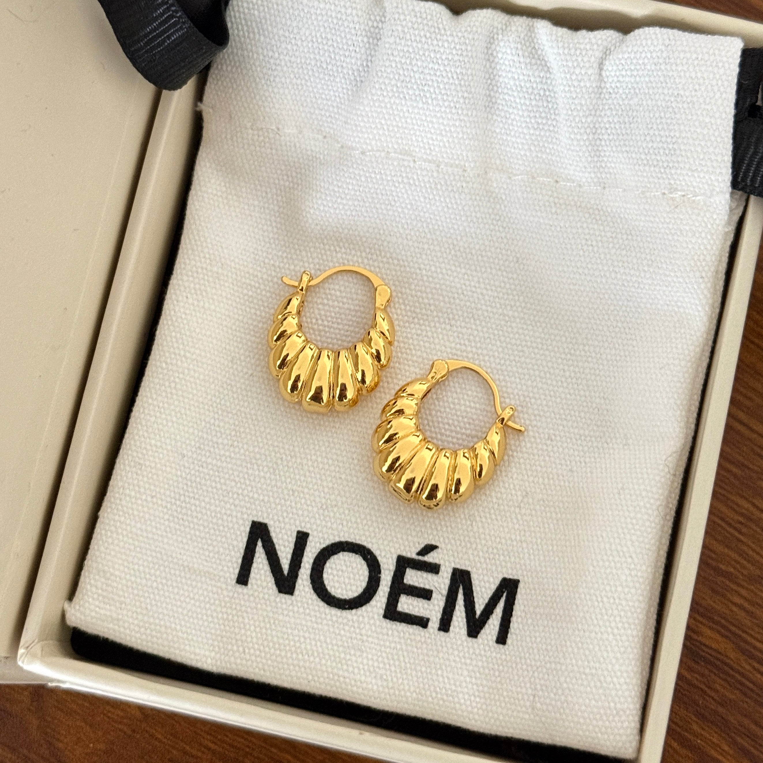Ophelia Hoops