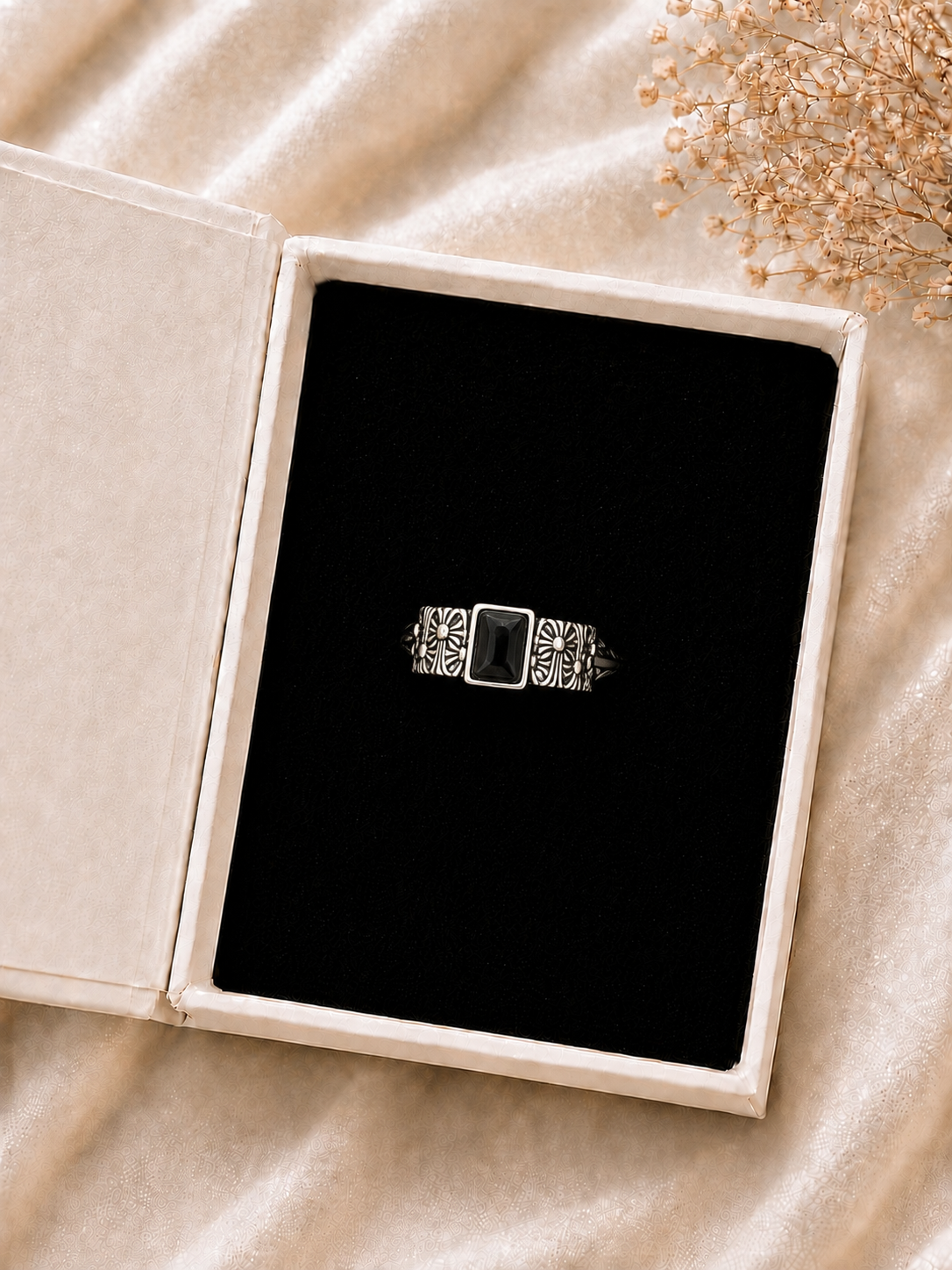 Cassian Ring