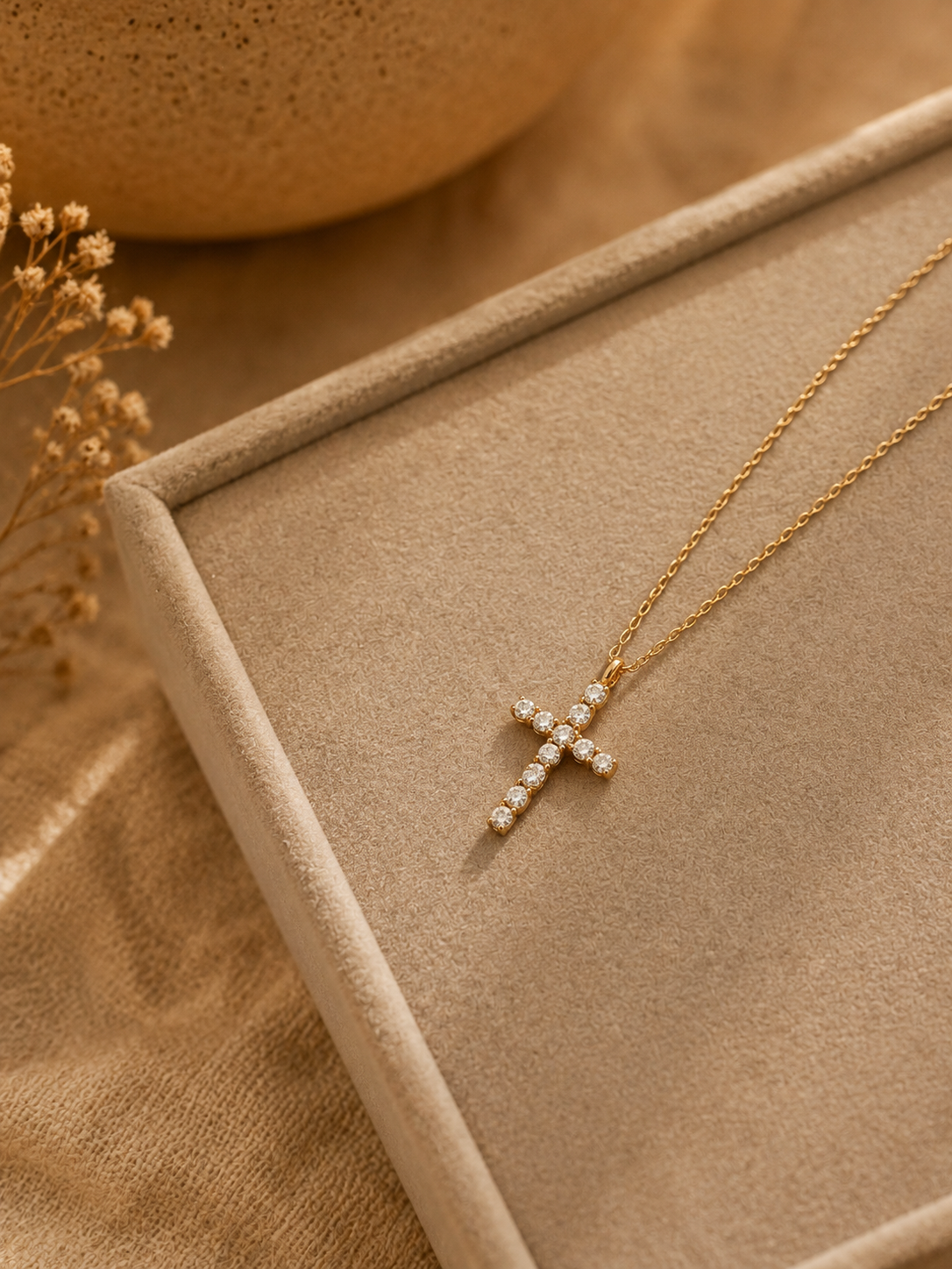 Elio Necklace