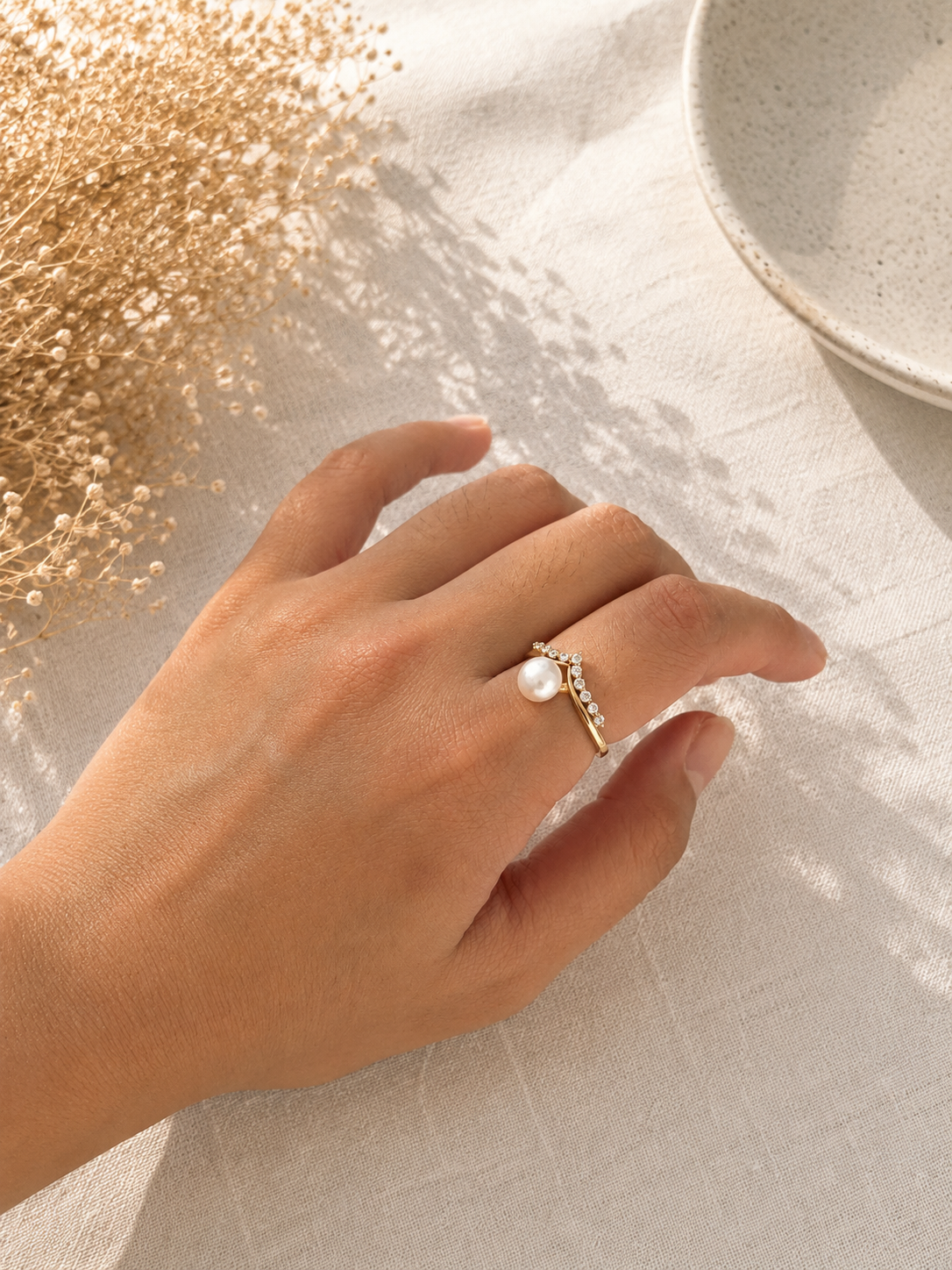Selene Pearl Ring