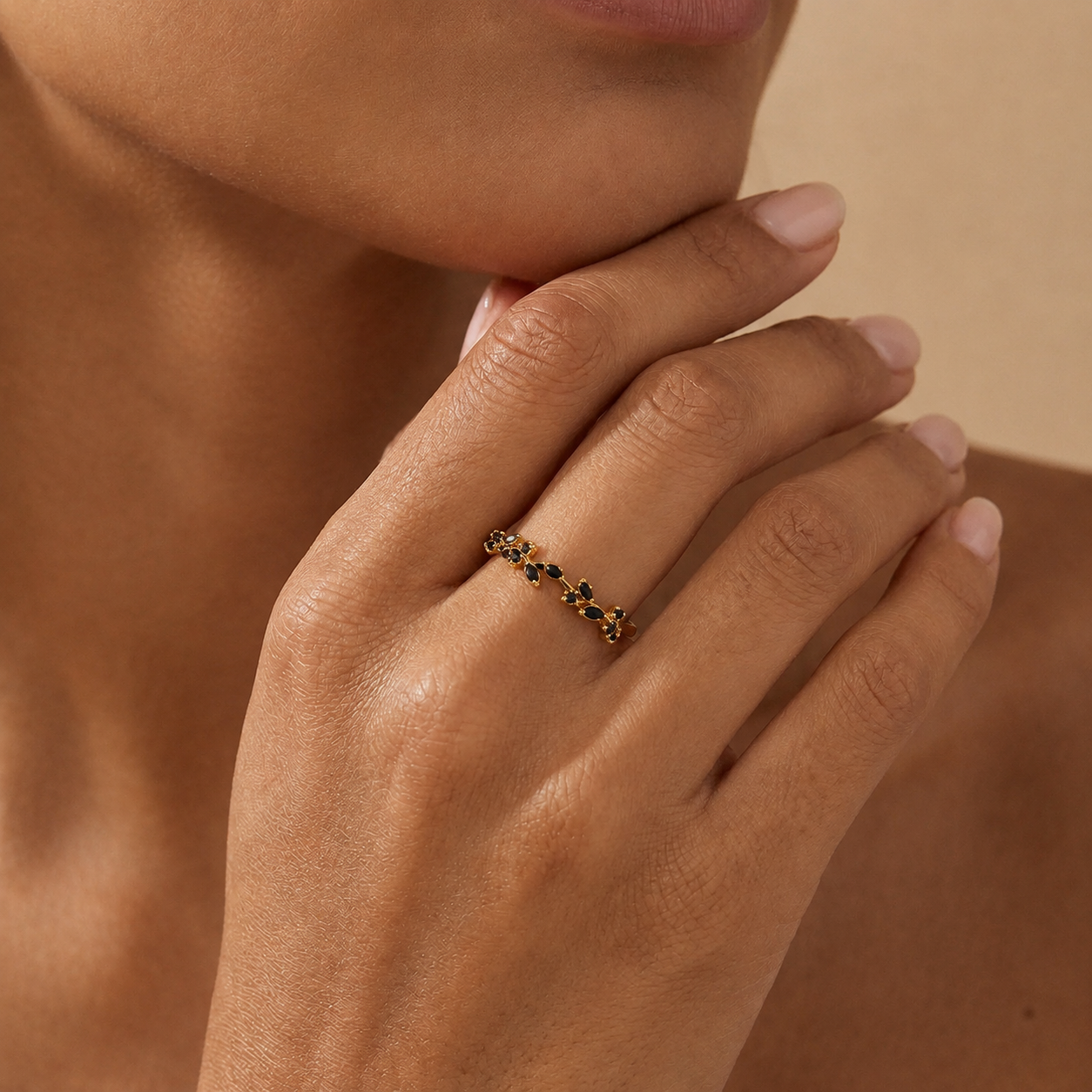 Adeline leaf ring (black)