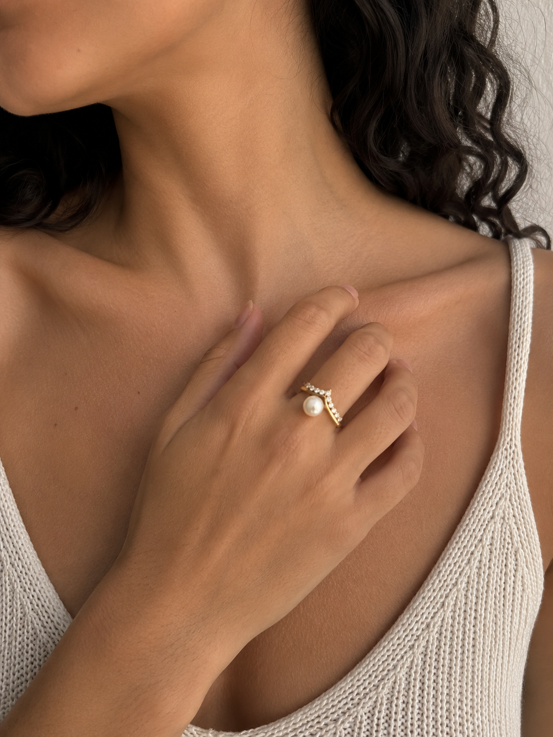 Selene Pearl Ring