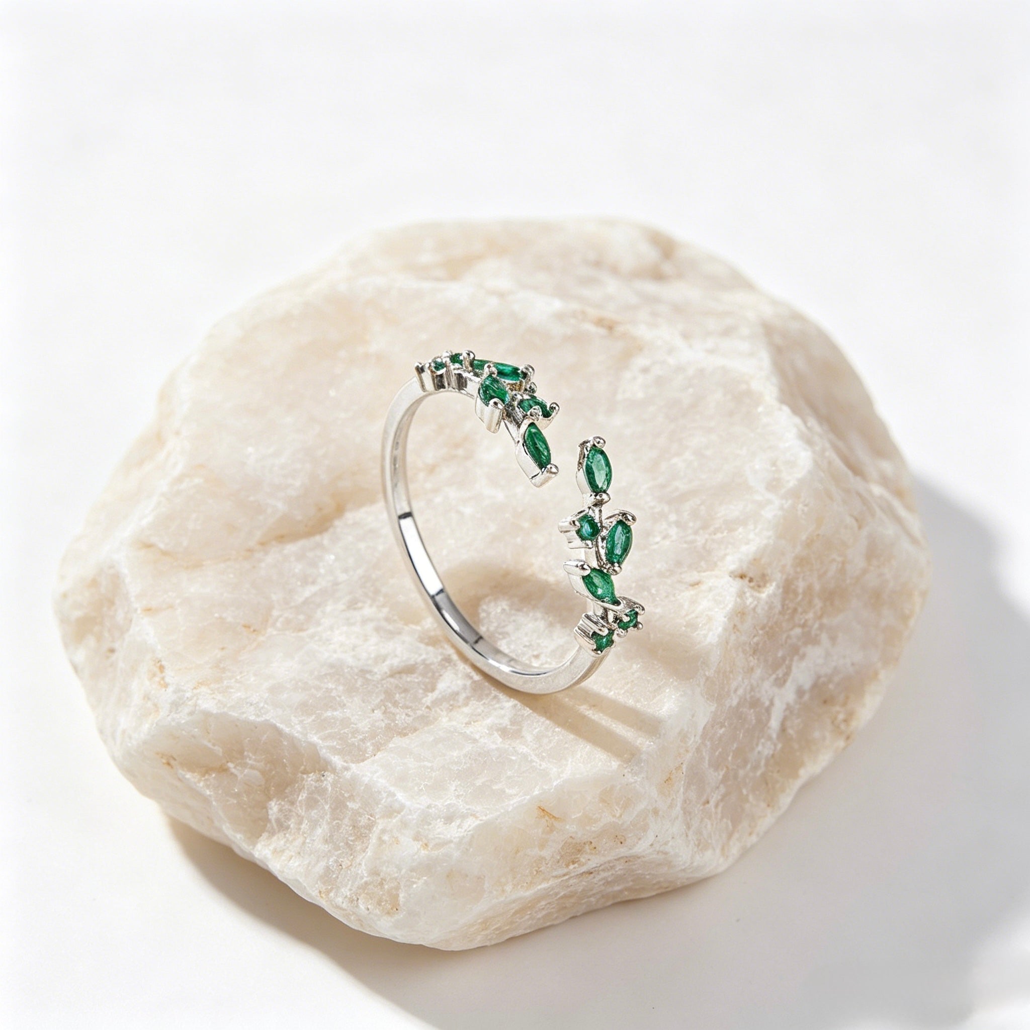 Alina leaf ring (green)