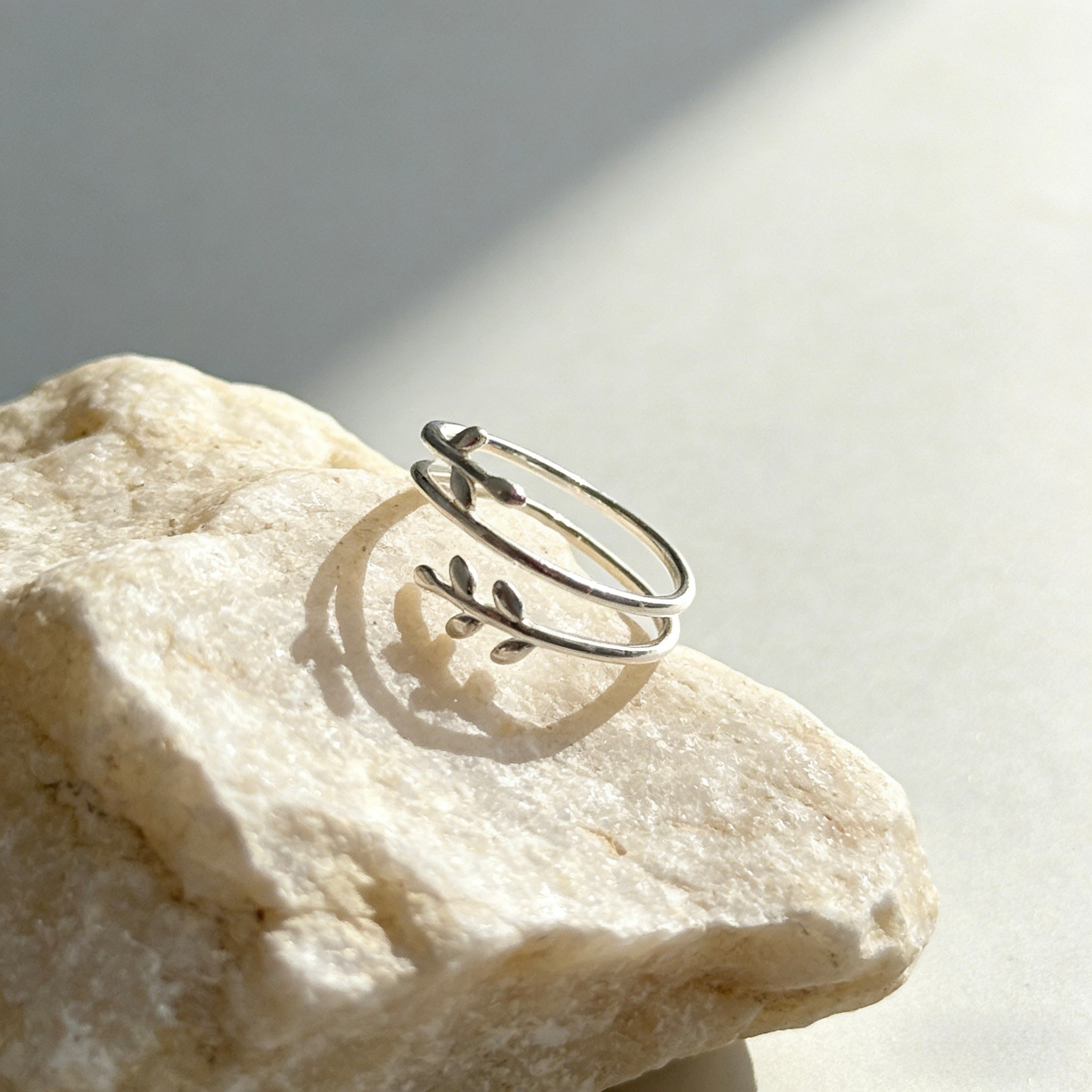 Elise Leaf Ring