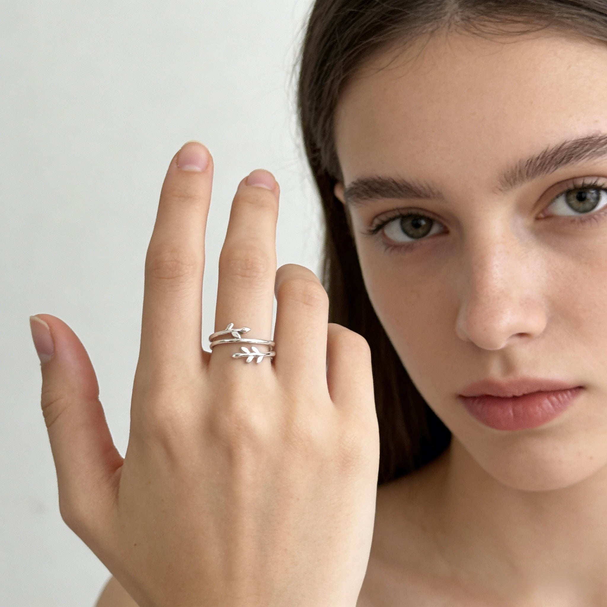 Elise Leaf Ring