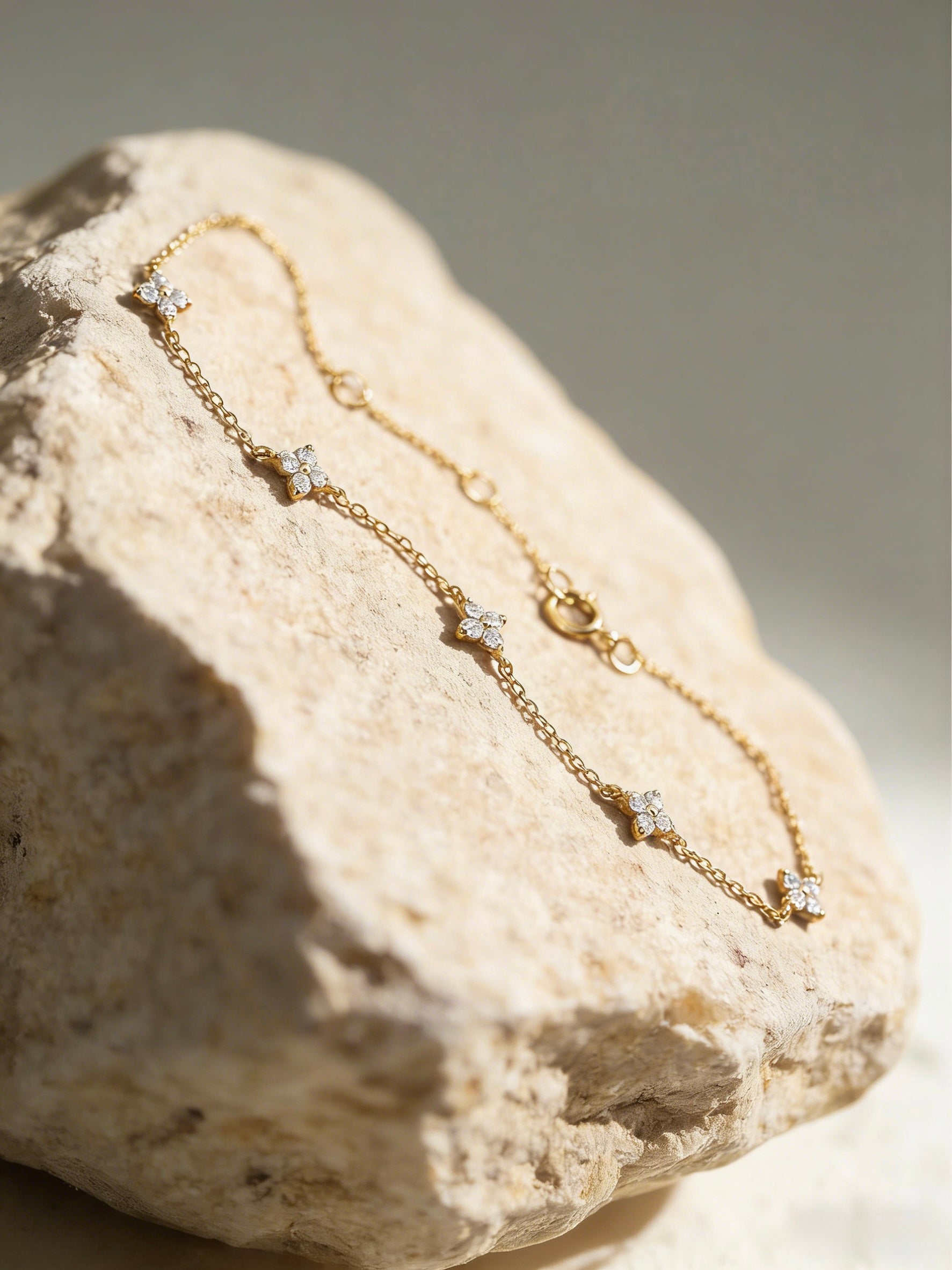 Caelia Gold Bracelet