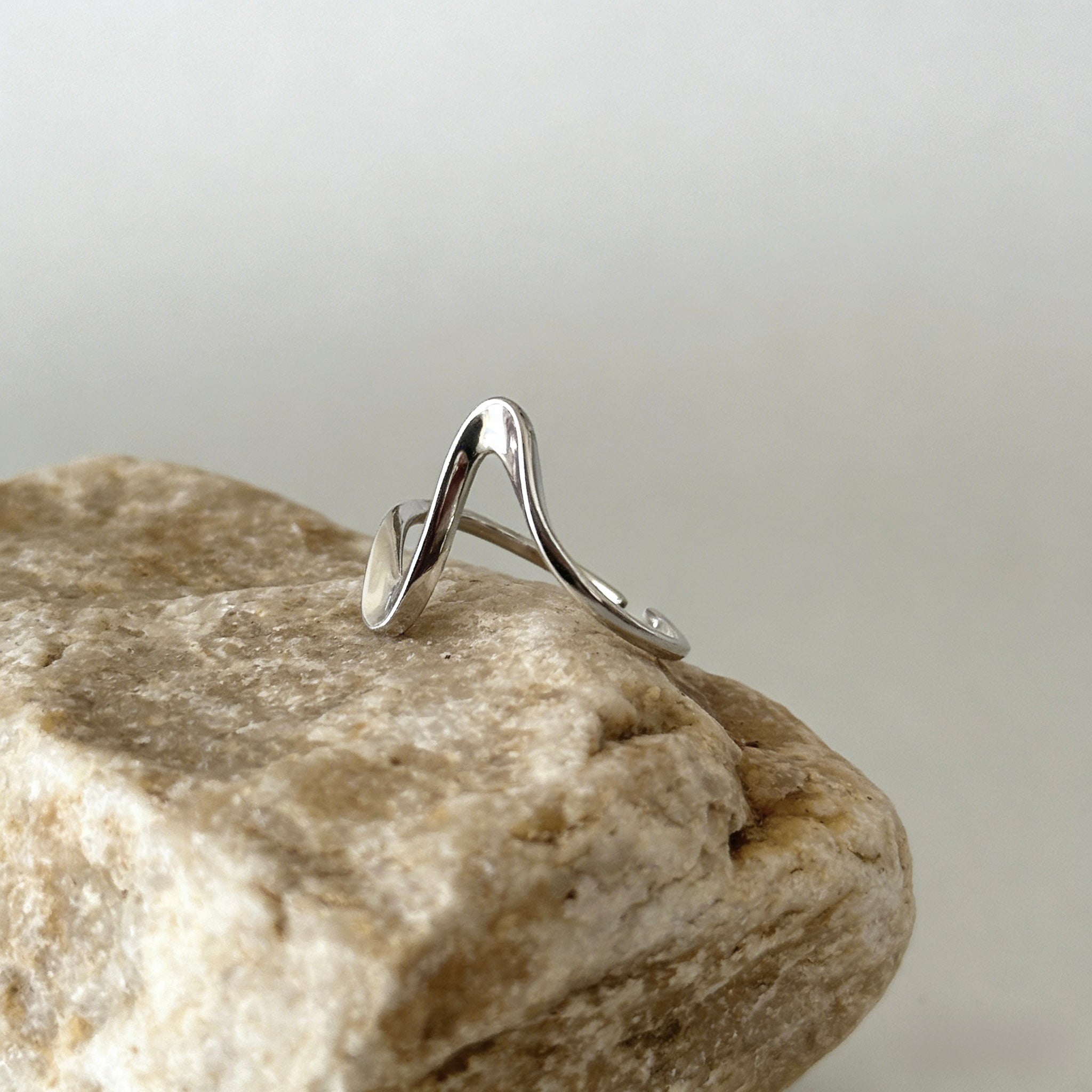 Piper Wave Ring