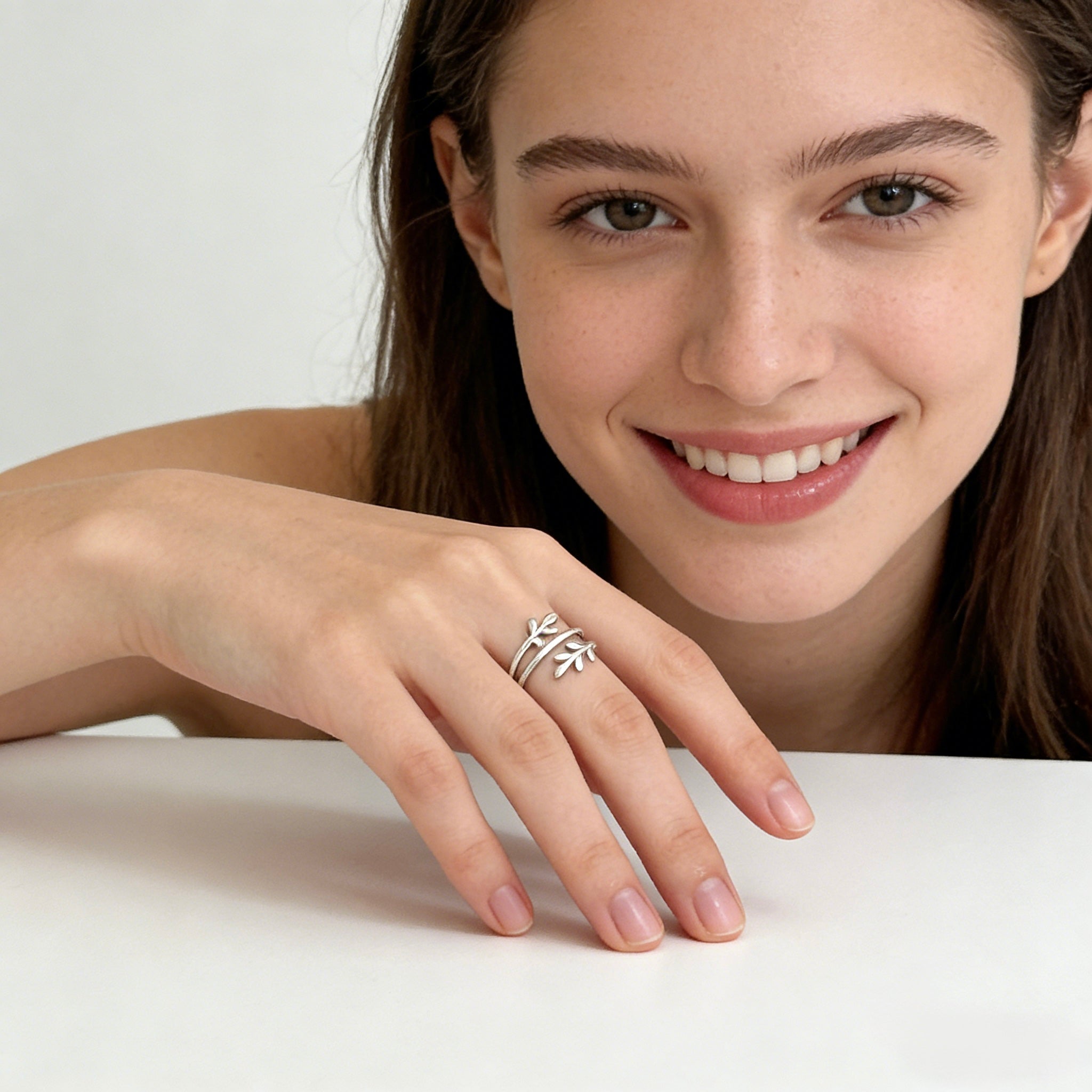 Elise Leaf Ring