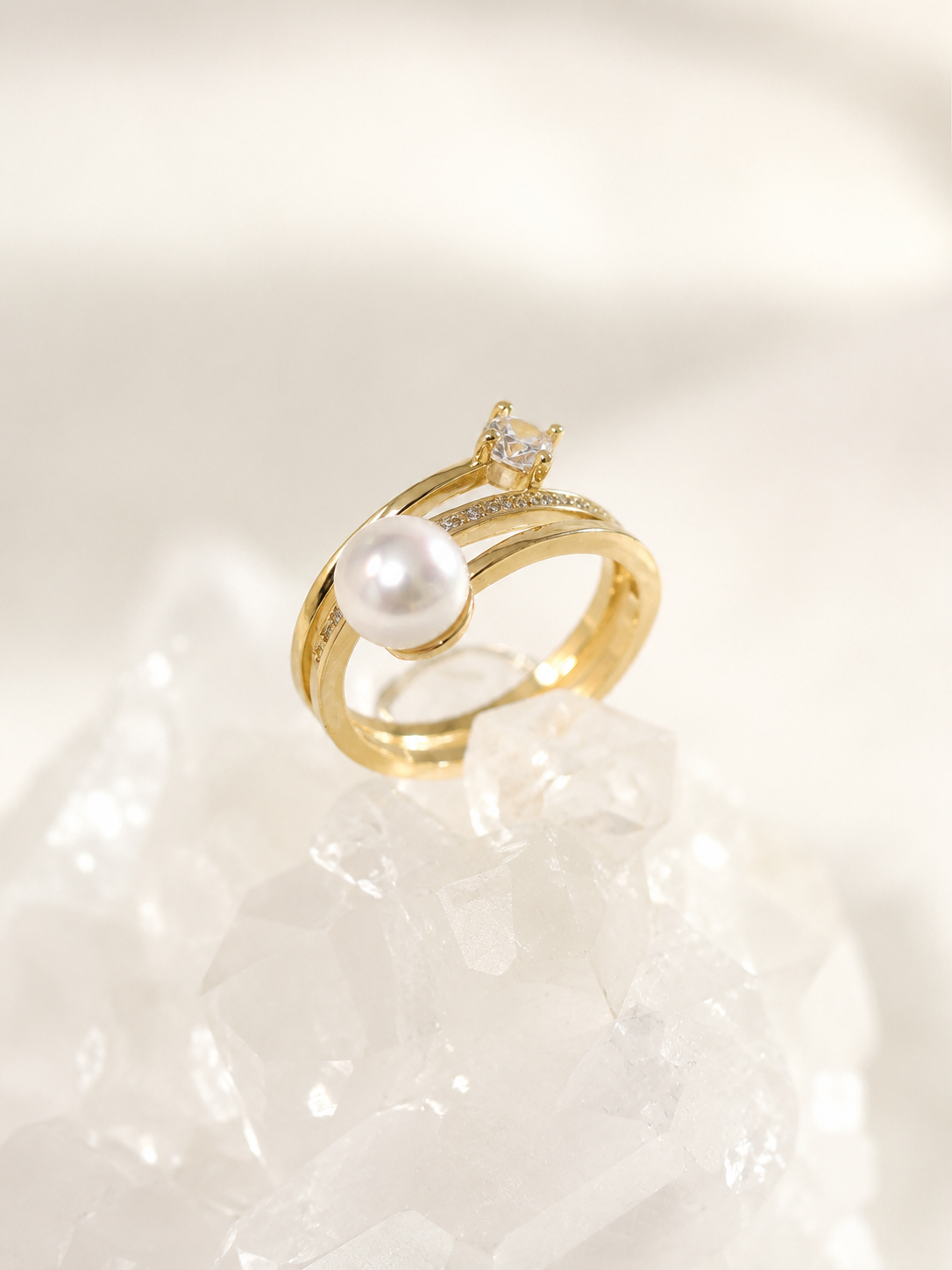 Elle Pearl Ring