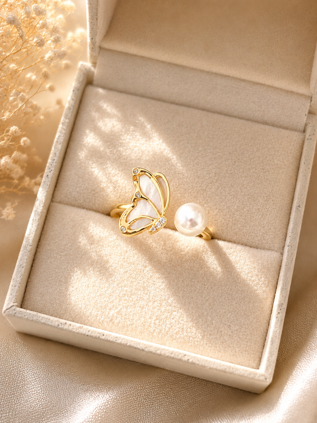 Mireille Pearl Ring