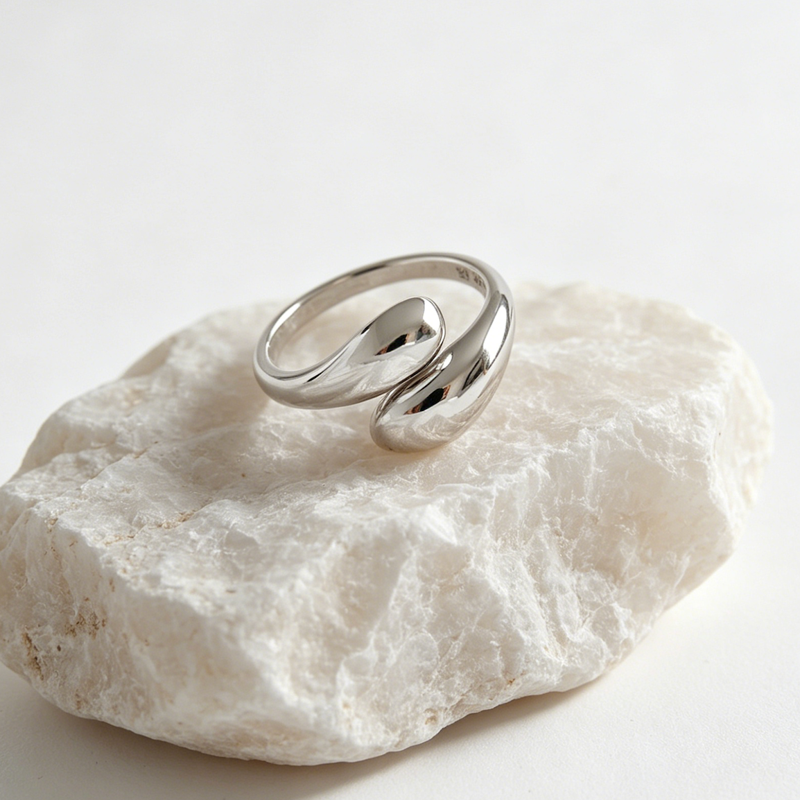 Ellis Ring