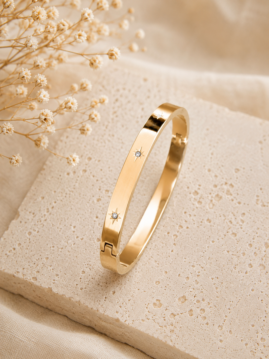 Quinn Bangle