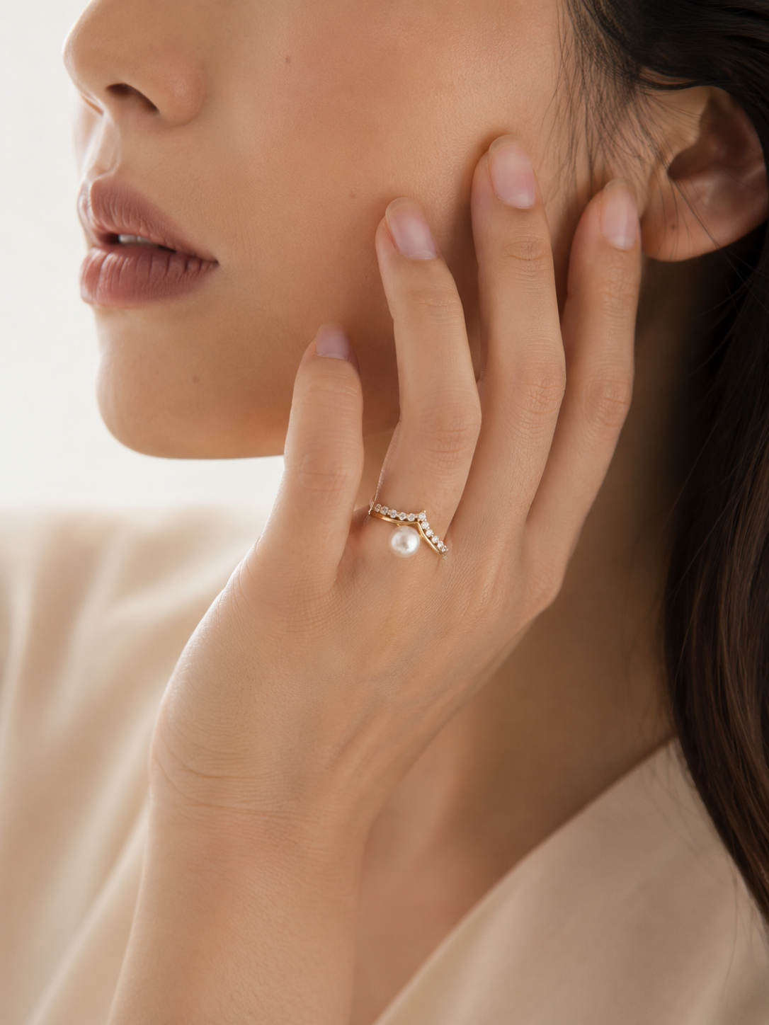 Selene Pearl Ring