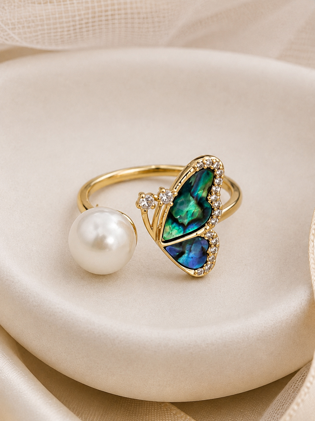 Marina Pearl Ring