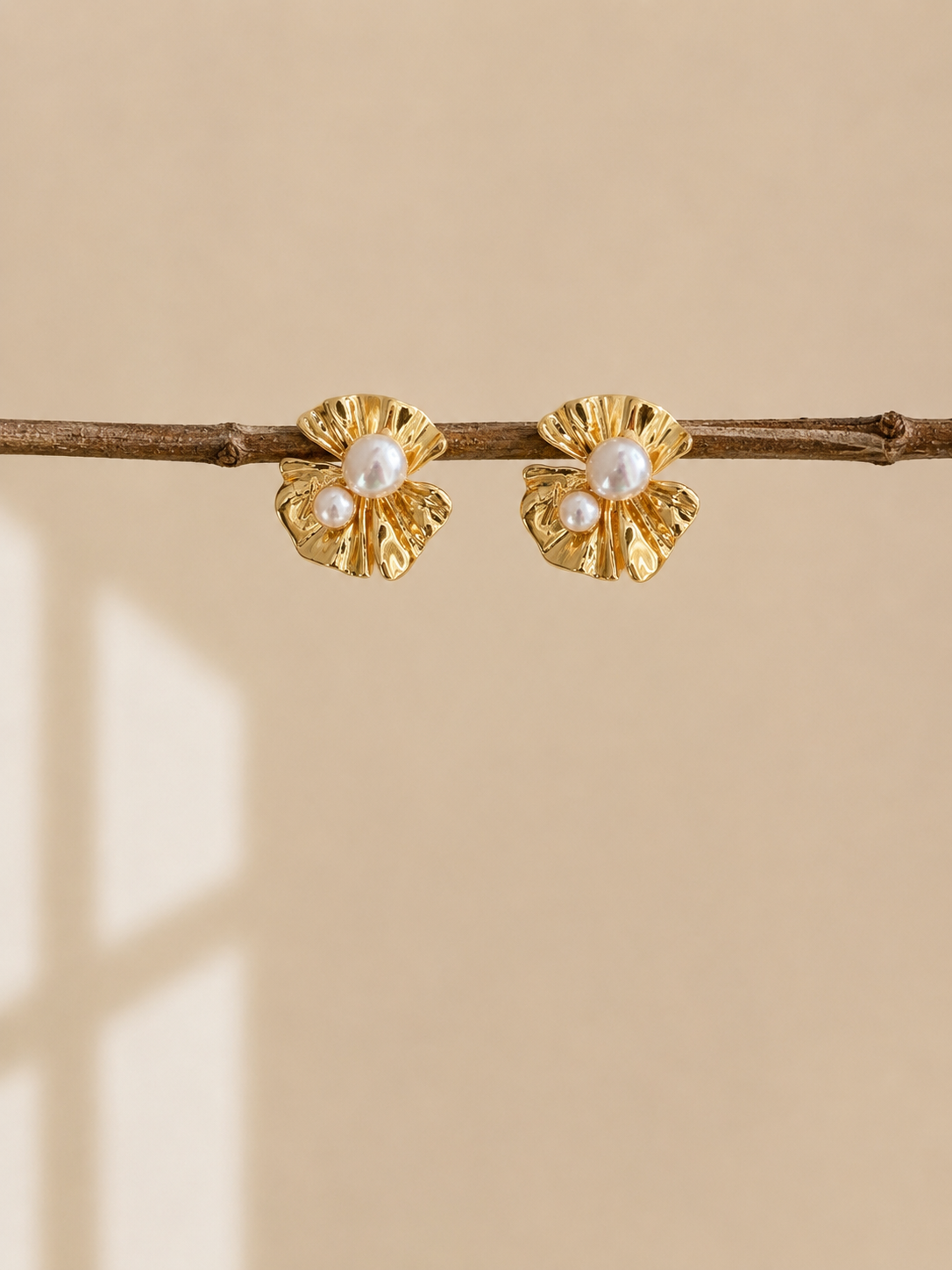 Floral Pearl Earrings