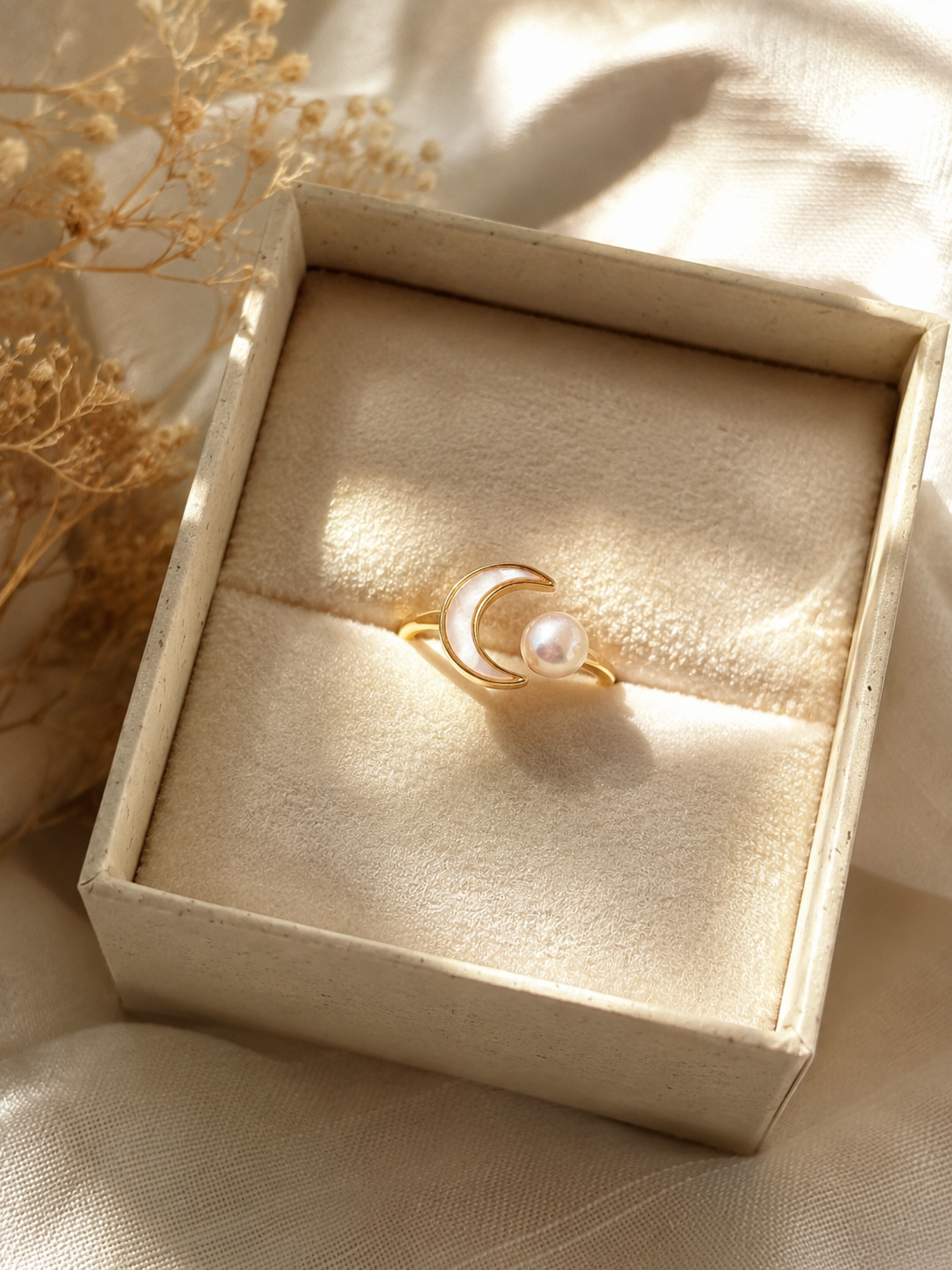 Rime Pearl Ring