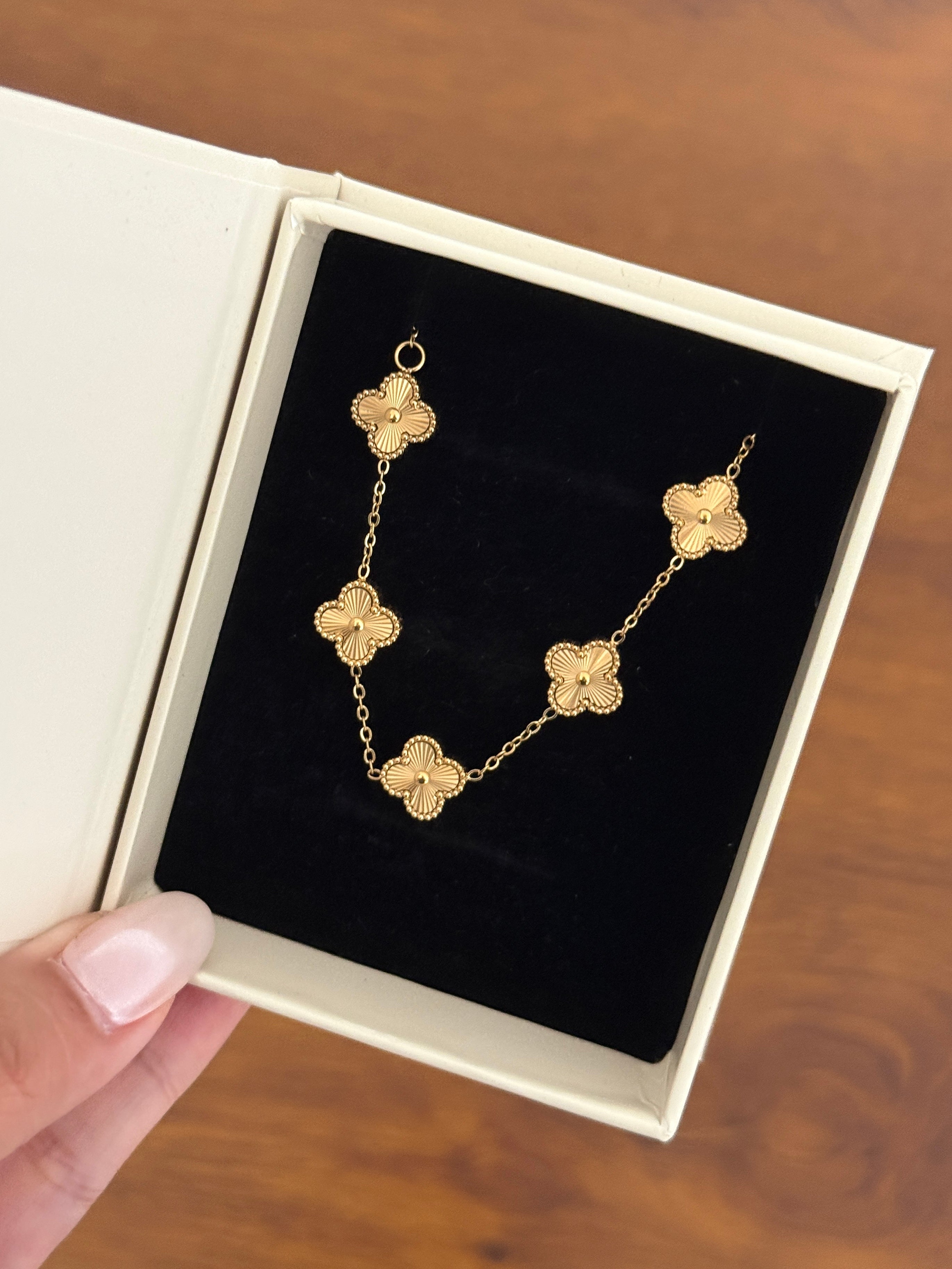 Clover Gold Bracelet