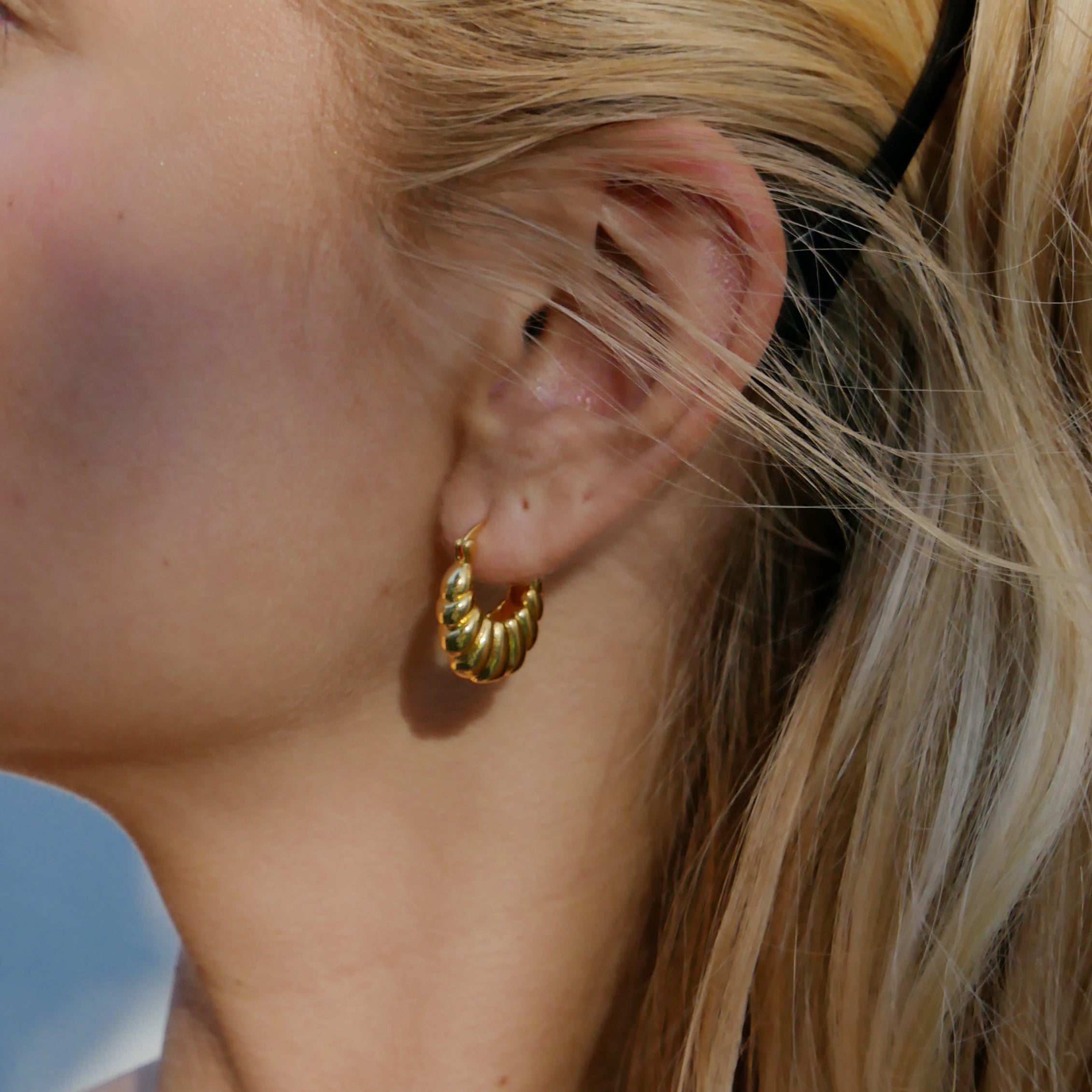 Ophelia Hoops