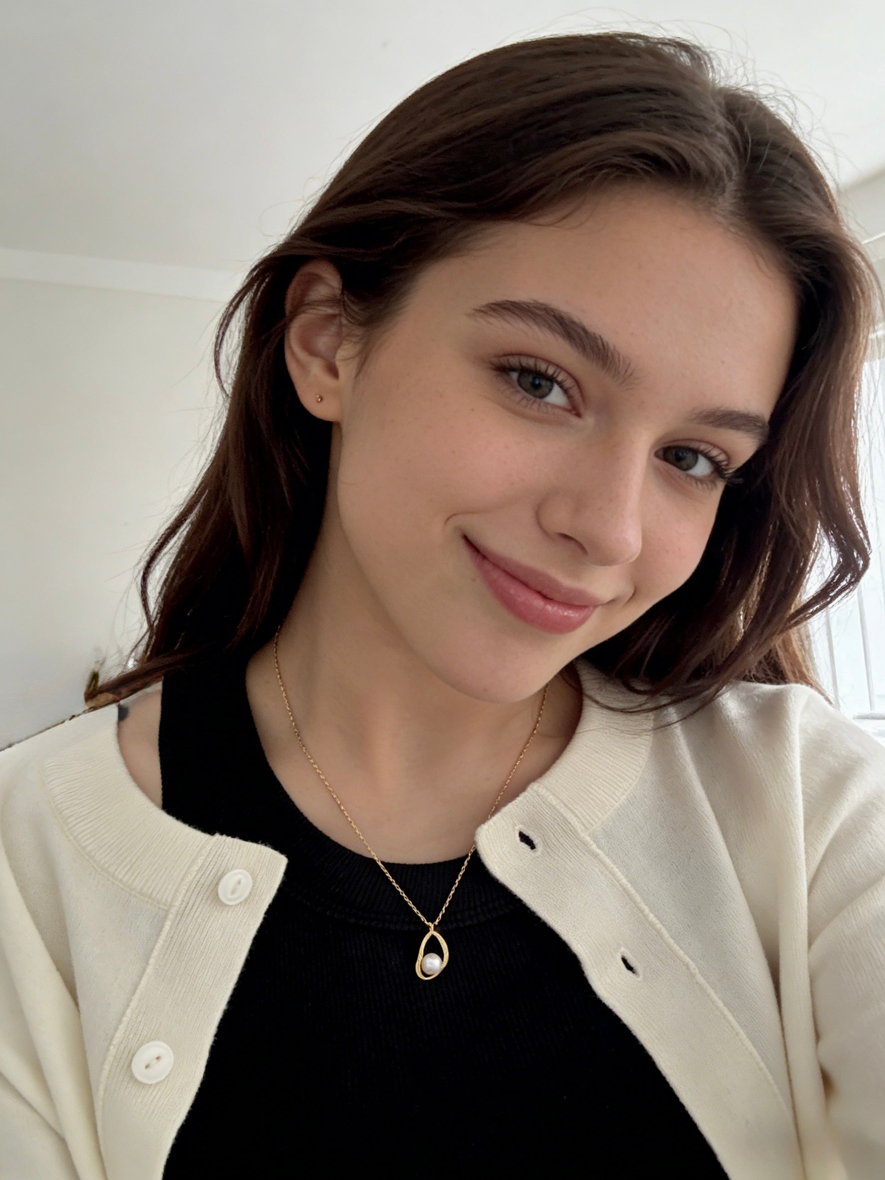 Gold Plated Cultured Pearl Necklace, Modern Teardrop Pearl Pendant Necklace for Women. Minimalist Gold Plated Pearl Pendant Necklace, Everyday Wear Delicate Chain.
