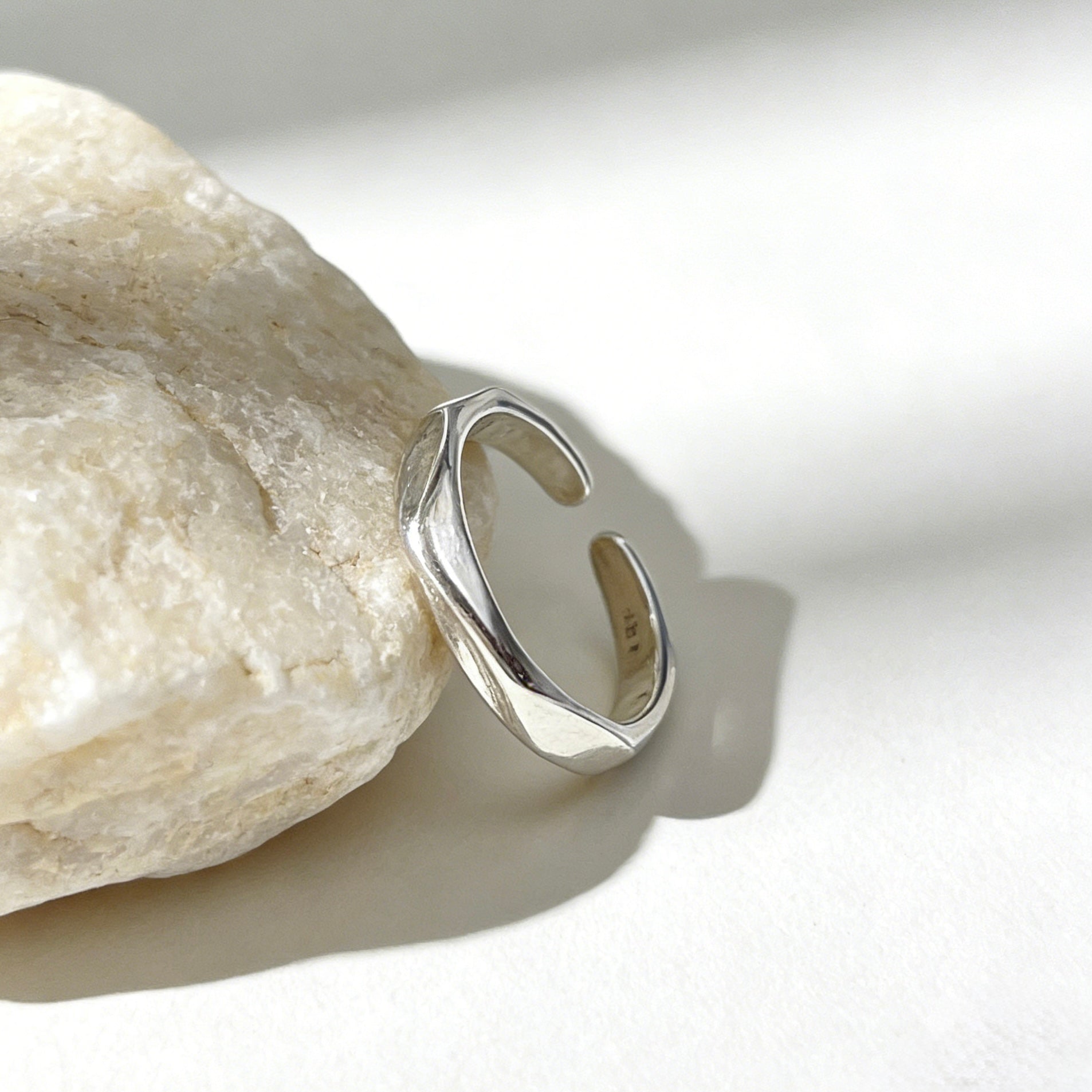 Isolde Silver Ring