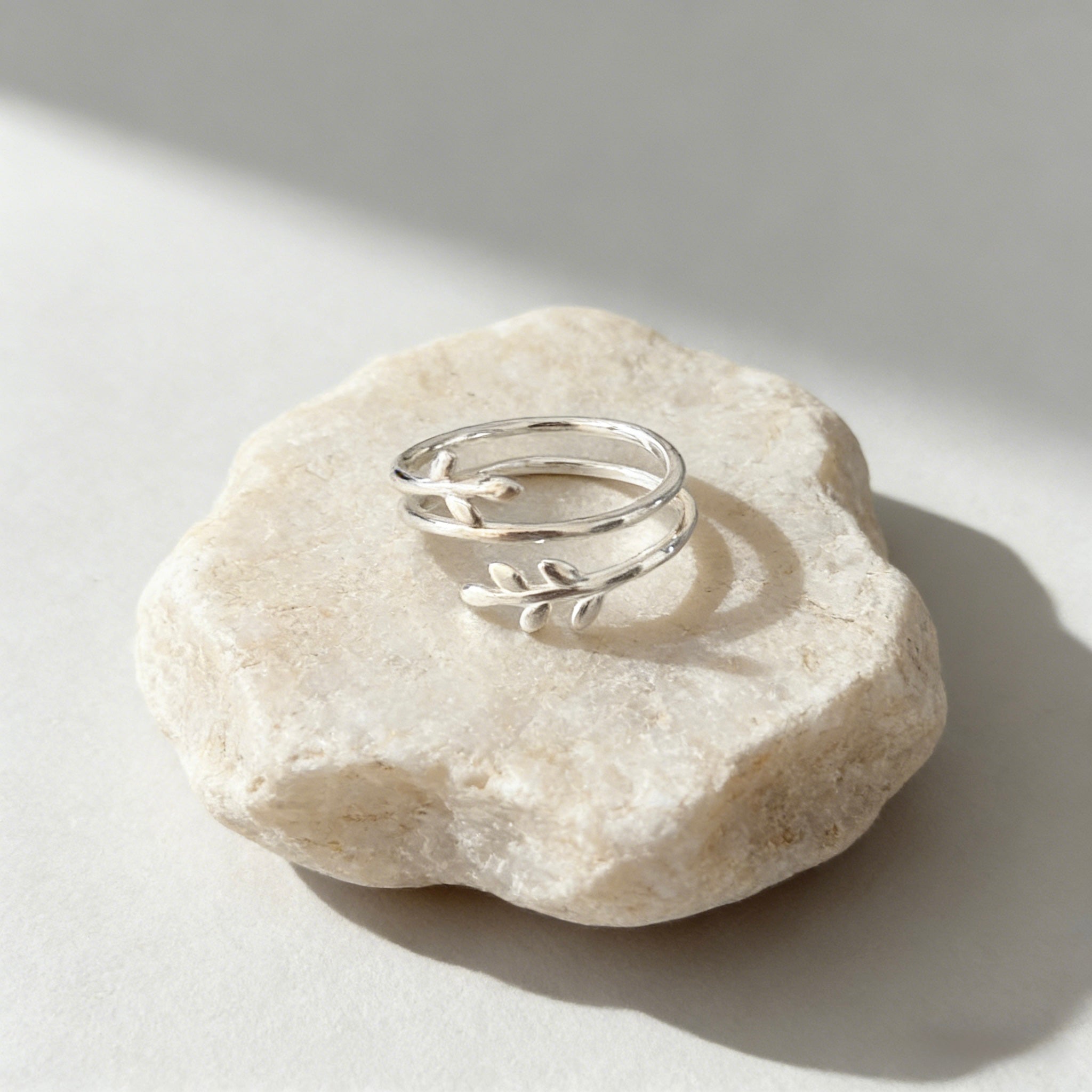 Elise Leaf Ring