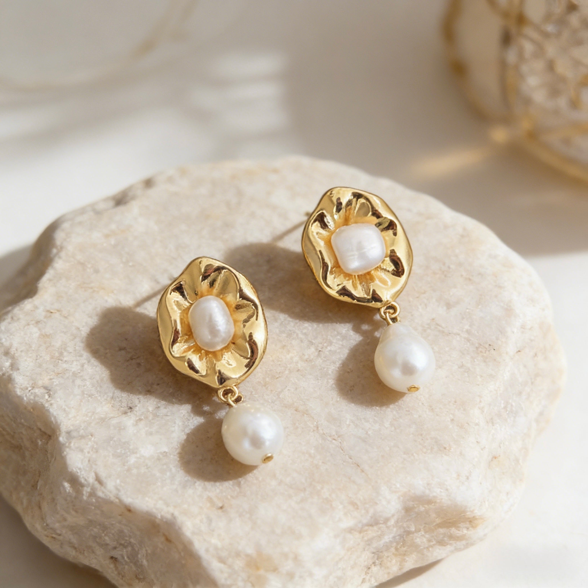 Ximena Pearl Earrings