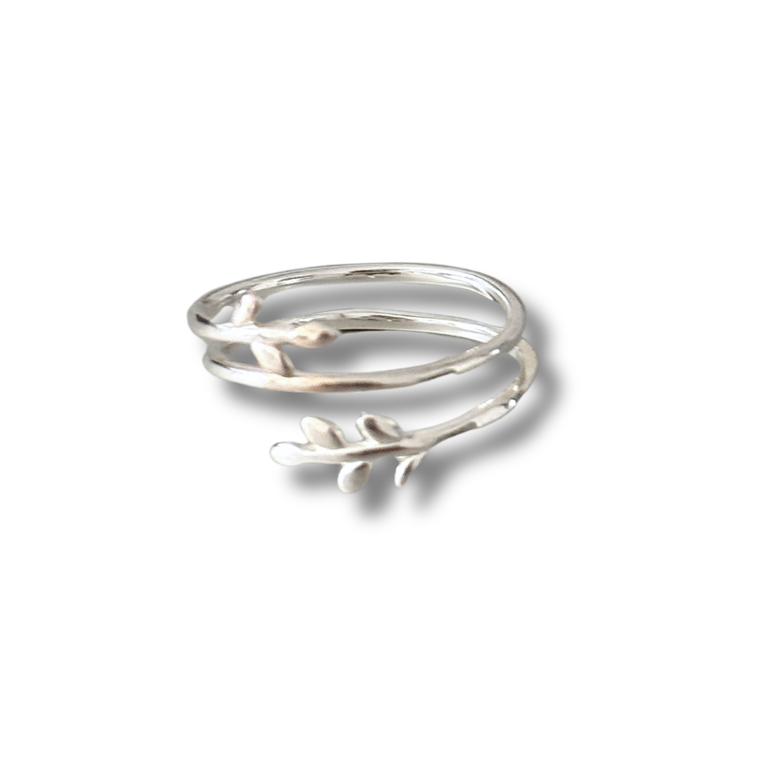 Elise Leaf Ring